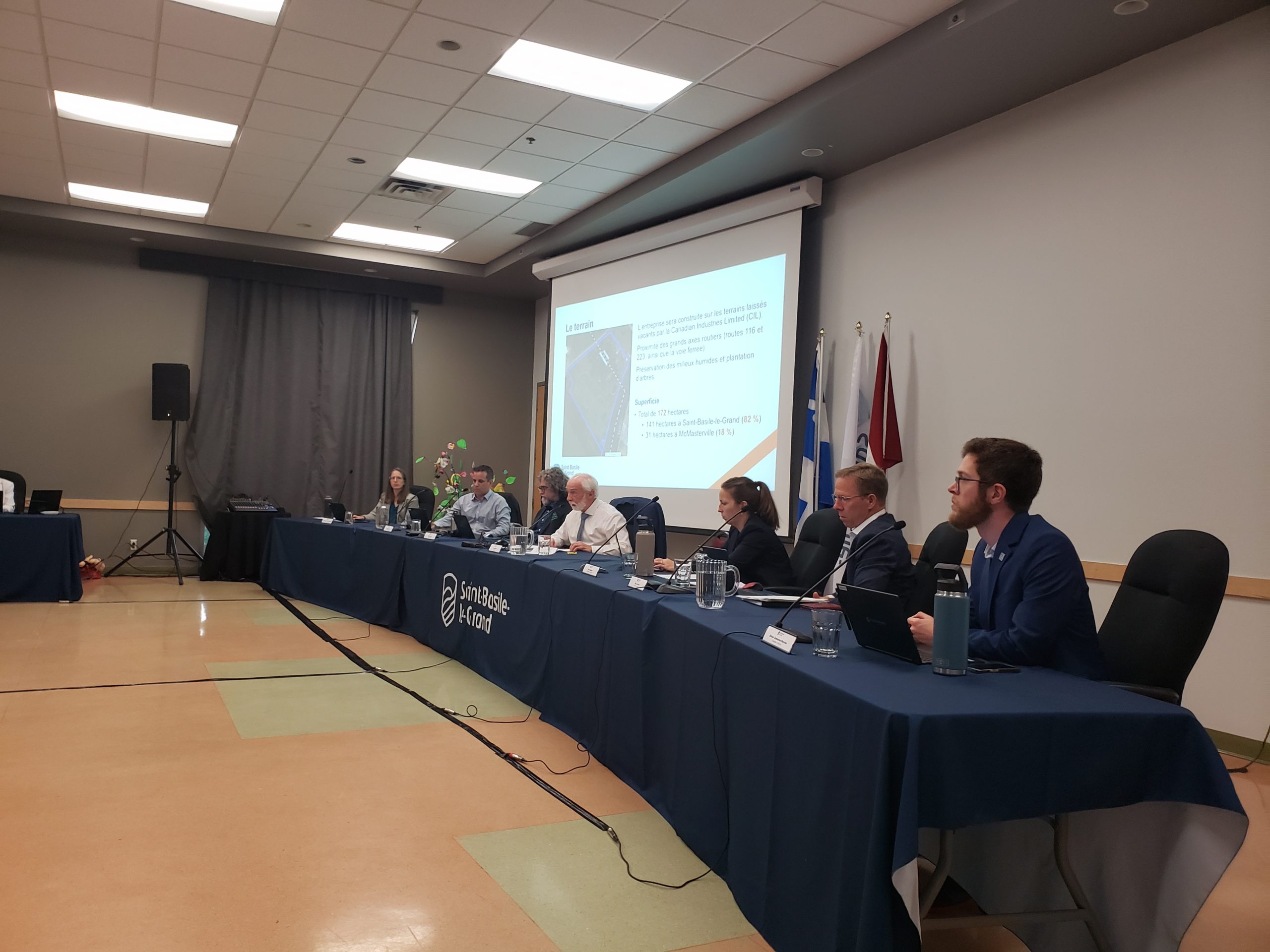 Séance d'information à SaintBasileleGrand Journal de SaintBasile